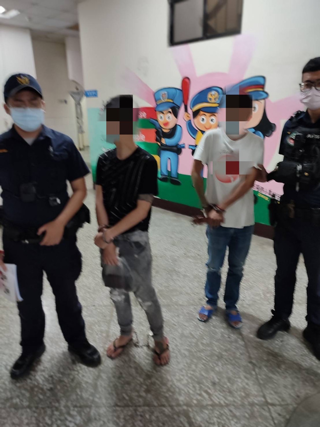 疑感情纠纷拦车理论，东港警立逮移送侦办。（警方提供）