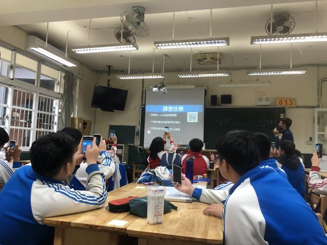 教育部国教署举办「110年中小学媒体素养教案设计竞赛」，日前公布竞赛结果，由桃园市立南崁国中获选「特优」，另评选出3个优选及5个佳作奖项。