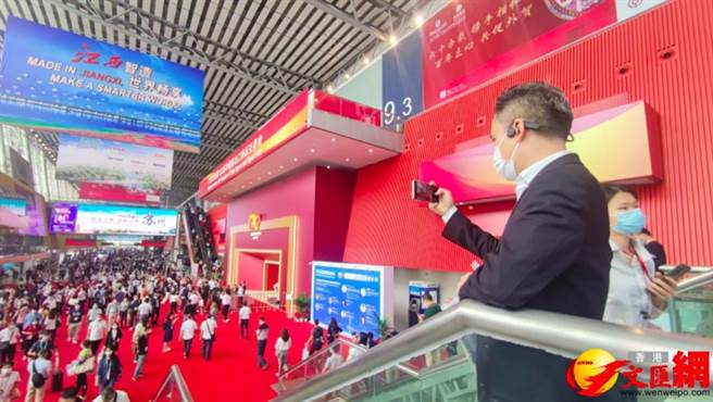 第131屆中國進出口商品交易會（廣交會）將於4月15-24日在網上舉辦，展期10天。圖為此前線下廣交會的盛況。（香港文匯報）