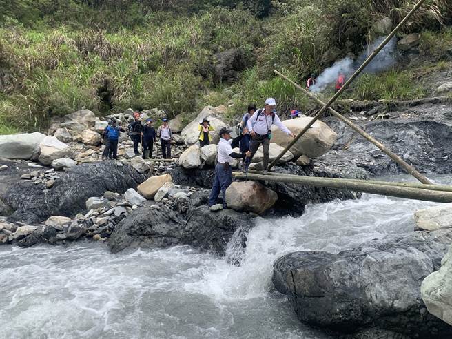 乐乐谷温泉不易到达，沿途路况极差。（廖志晃摄）