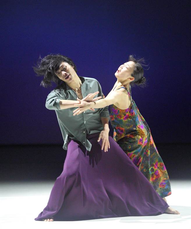 云门舞集新作《霞》抢先看。（张铠乙摄）