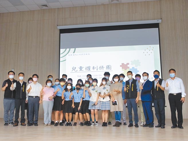 全台首次由學生提出「兒童權利公約國家報告」，雲林縣學生關心4大議題。（張朝欣攝）