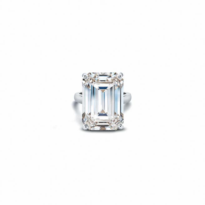 De Beers DB Classic祖母绿式切割钻石戒指，主石26.07克拉，源自加拿大钻石矿场，约1.5亿元。（De Beers提供）