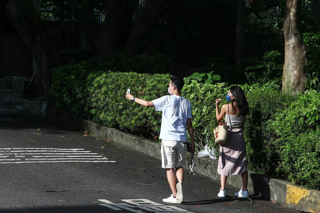 今日西半部晴朗穩定，東半部偶有局部短暫降雨的機率。（圖／示意圖，記者鄧博仁攝影）