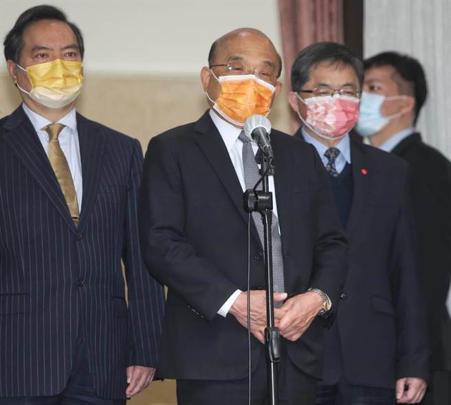 行政院長蘇貞昌8日赴立法院備詢並受訪。（趙雙傑攝）