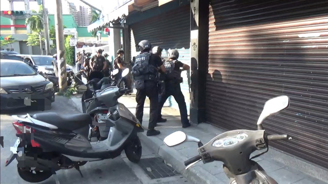 專案小組於臺北市某處洗車場起出安毒45公斤。（海巡署提供）