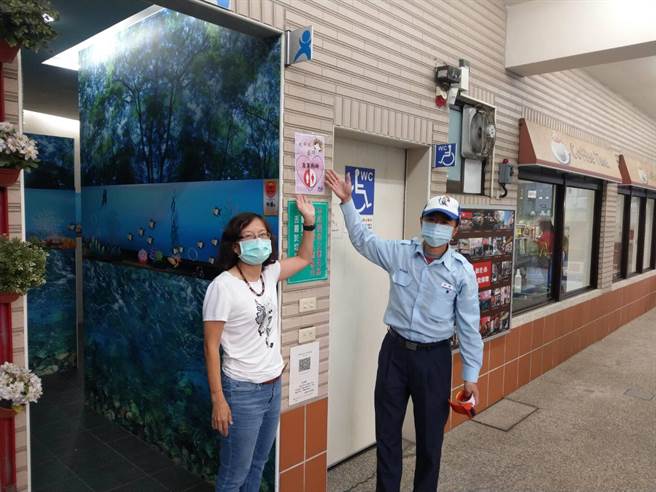 彰化县政府紧急连络超商和加油站，徵求公司行号，提供大甲妈遶境友善厕所。（彰化县环保局提供／吴敏菁彰化传真）