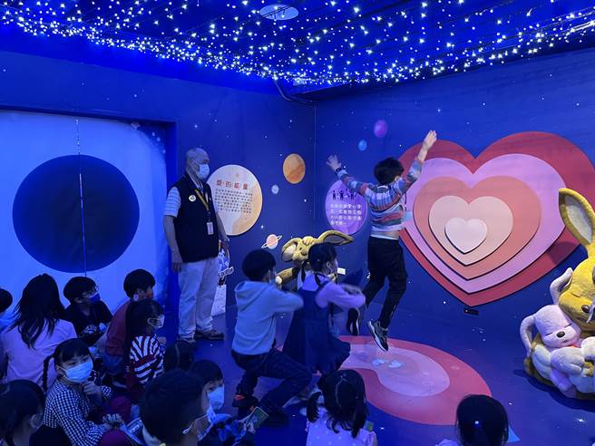在「愛的星球」兒童館玩得非常開心。（圖由世界宗教博物館提供）