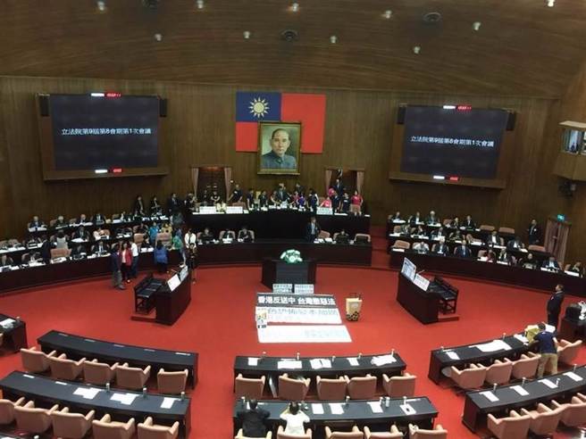 圖為立法院院會，僅為示意圖。(圖/本報資料照)