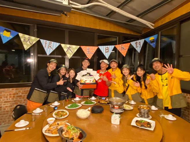 《玩很大》特地幫坤達慶生。（三立提供）