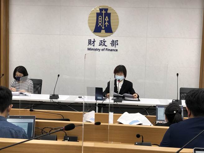 財政部公布3月出口(圖／吳靜君攝)