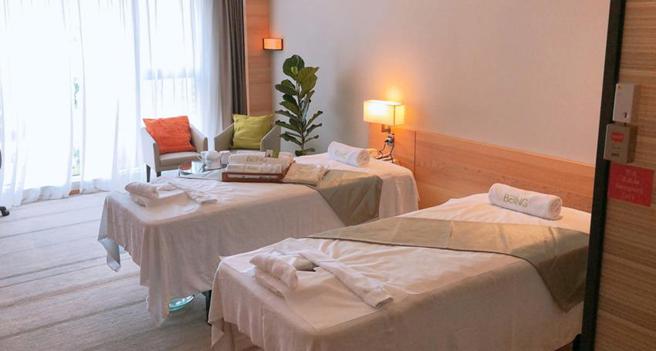 （和逸飯店‧台南西門館攜手BEING spa推療癒SPA一泊一食住房專案，每晚5,588元起，觀贈送BEING spa「都會精緻紓壓保養課程」乙堂。圖／國泰飯店觀光事業提供）