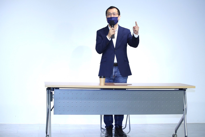 國民黨台北市議員羅智強（見圖）6日召開記者會，宣布參選桃園市長，在國民黨內引發提名風波。（資料照，陳俊吉攝）