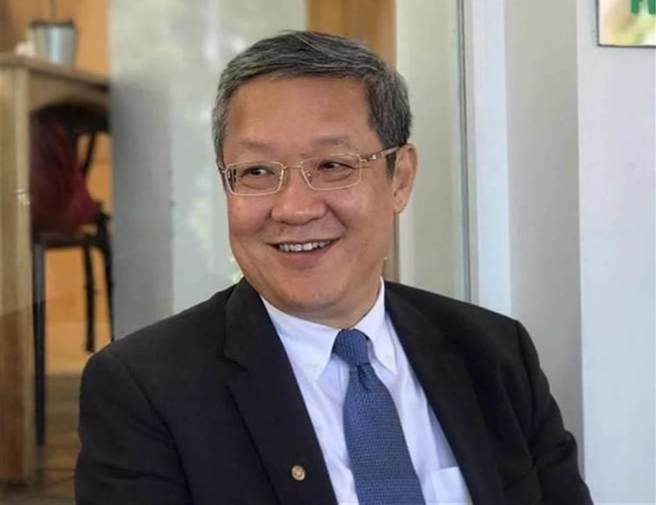 前大使介文汲。