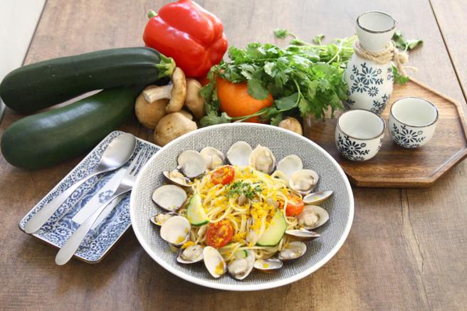 京站全新的糀日和Kouji Café，乌鱼子塔香蛤蜊细圆麵，288元，加点饮品可折抵60元。（京站提供）