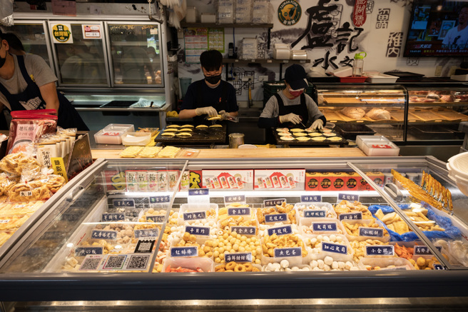 南门市场内有现做的蛋饺，是老饕们都知道的好滋味。（摄影／陈冠凯）