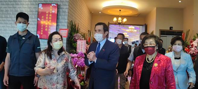 前總統馬英九出席行程，媒體詢問是否協調羅智強參選桃園市長？馬微笑不答。（賴佑維攝）