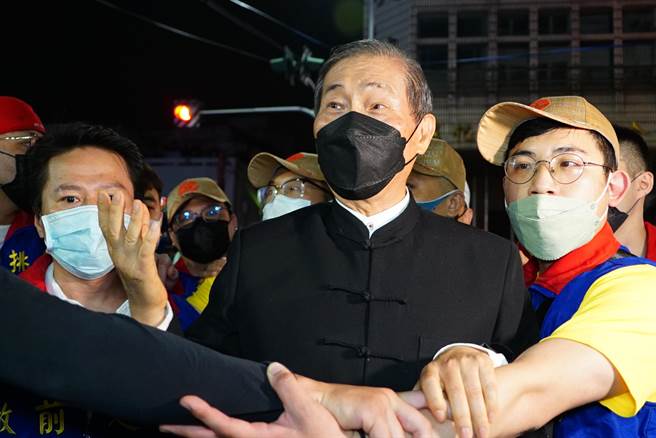 张安乐不满强调， 是镇澜宫答应让他来接驾，每年都是这样，不明白这个分局长有什么权力决定。（吴建辉摄）