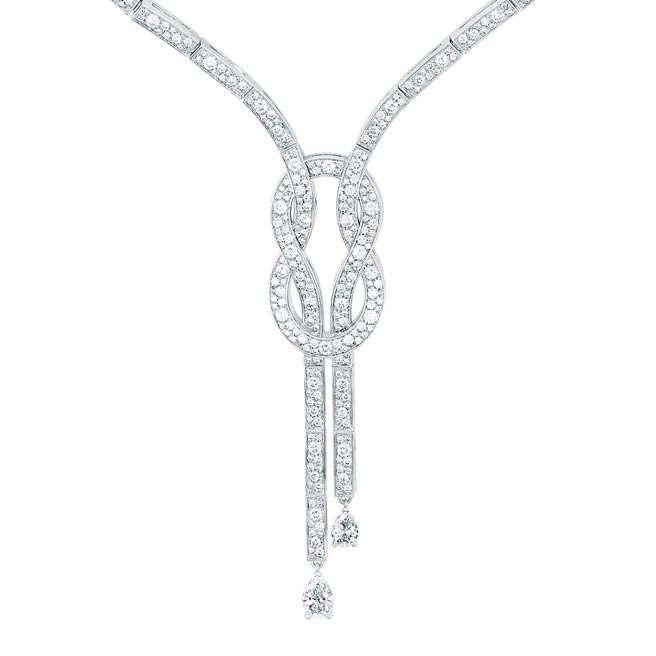 FRED以绳结和双扭线为灵感的经典Chance Infinie钻石项炼，156万6700元。（FRED提供）