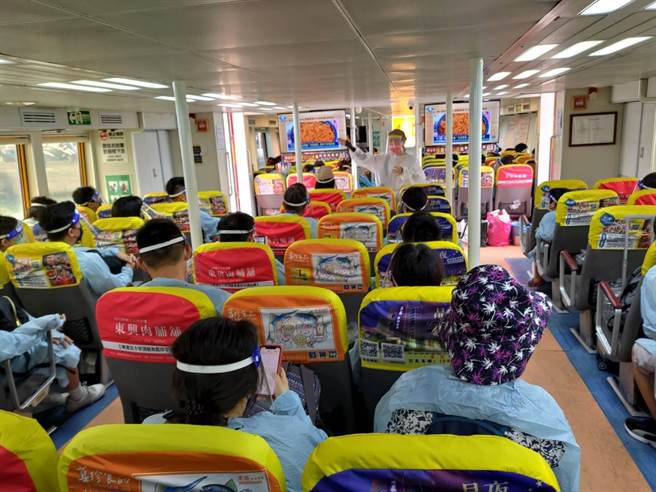 琉球民宿老板极乐「天上人间」，害84名游客紧急送检。(屏县府提供)