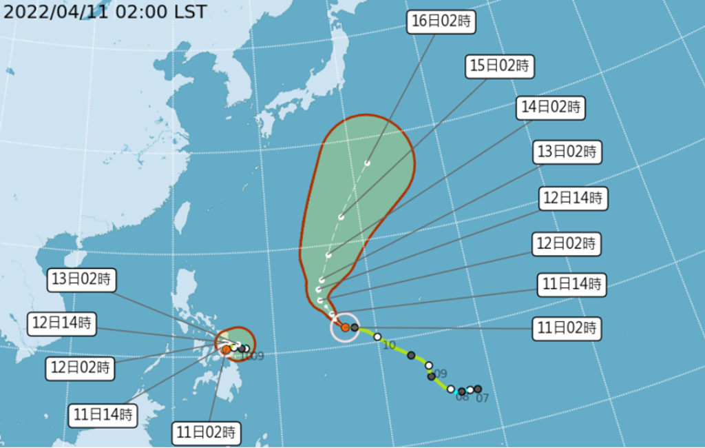 中央氣象局11日2時「路徑潛勢預測圖」顯示，輕颱「馬勒卡」在關島西南西方海面，向北北西前進，逐漸北轉後在日本南方海面大迴轉。菲律賓東方近海的輕颱「梅姬」，與「馬勒卡」的相對距離逐漸接近，「梅姬」維持不了多久，將併入「馬勒卡」的大環流而消失。(氣象局提供)

