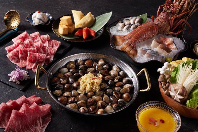 澳门赢到足信义敦化两店同步推出寿星赢到足，当月寿星点卜卜蚬锅玩俄罗斯轮盘，转中多少数字就送多少蛤蜊。（澳门赢到足提供） 