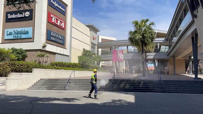 華泰名品城出現確診足跡。（資料照）