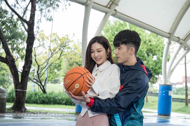 JR纪言恺、曾莞婷有情人终成眷属。（TVBS提供）