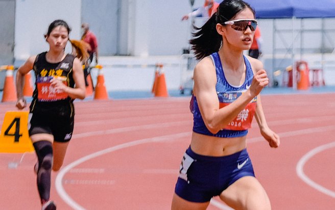 2022台中全国身障运田径听障女子组400公尺跨栏台中市许乐破全国摘金。（台中市政府提供）