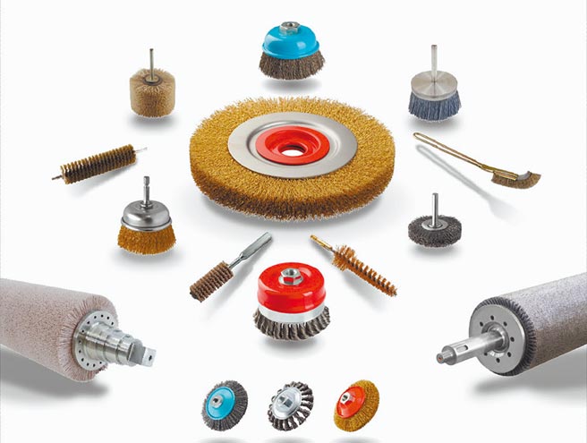 莹联UNION专营动力轮刷、工业用刷、精密用刷、特殊用刷、大型轮轴刷、不织布辊轮等，提供全方位设计、制造、服务的解决方案。图／业者提供