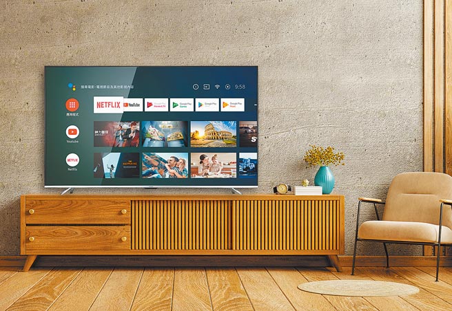 HIMEI奇美家電R7系列65吋液晶螢幕，搭載Android TV的機種能從Google Play Store下載各種APP，定價3萬7900元。（奇美提供）