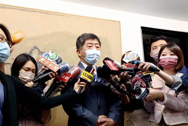 中央流行疫情指挥中心指挥官陈时中表示，目前Rt值大于2，有可能单日确诊上万例。（资料照 林周义摄）