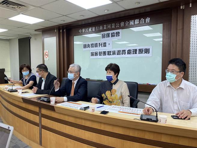 本土疫情再起，品保協會表示接獲的申訴電話增加3倍。（陳祐誠攝）