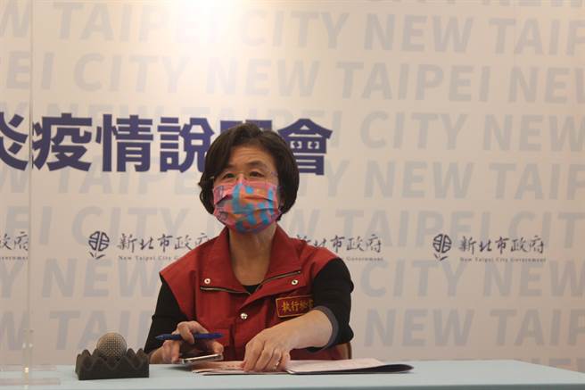 新北疫情持續擴大，是否會對職棒職籃、演唱會等大型活動防疫加嚴控管。新北市衛生局長陳潤秋今表示，現在是經濟、生活、防疫共存，很多活動會照常舉行。（陳慰慈攝）
