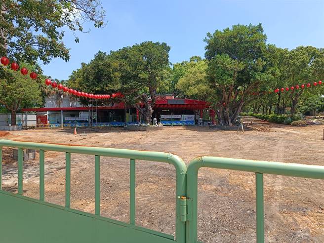 桃园市平镇区福星宫位在公有土地，地方对于是否拆除正反意见都有。（吕筱蝉摄）