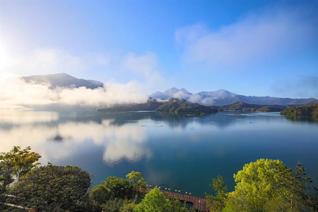 日月潭的清晨，犹如「天空之镜」。（涵碧楼提供／廖志晃南投传真）