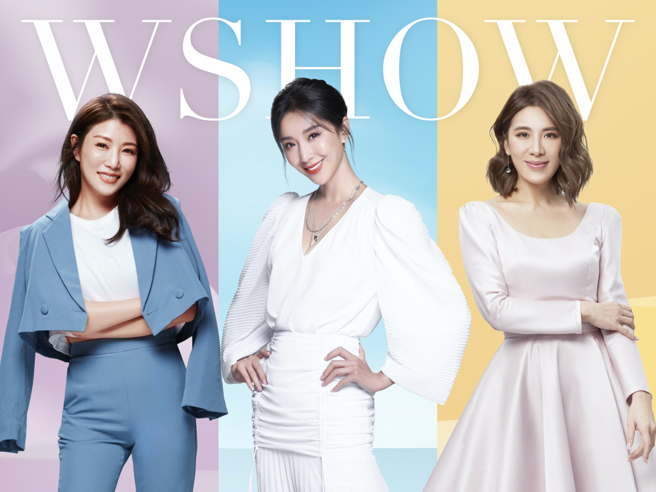 简单、ACP、W.SHOW于母亲节檔期推出超优惠组合，图中左起为Ｗ.SHOW总监梁育华、隋棠、小祯。（图／品牌提供）