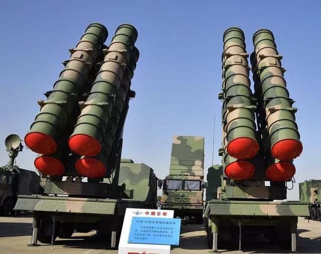 外贸出口型号为FK-3的红旗-22防空导弹系统，是中国自主研发的防空导弹系统，外型与俄制S-300防空导弹很相似。（图／环球网）