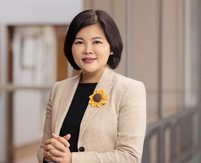 云林县长张丽善开出全台第一枪，表示国小部分不会跟进教育部停课标准。(图／张丽善脸书)