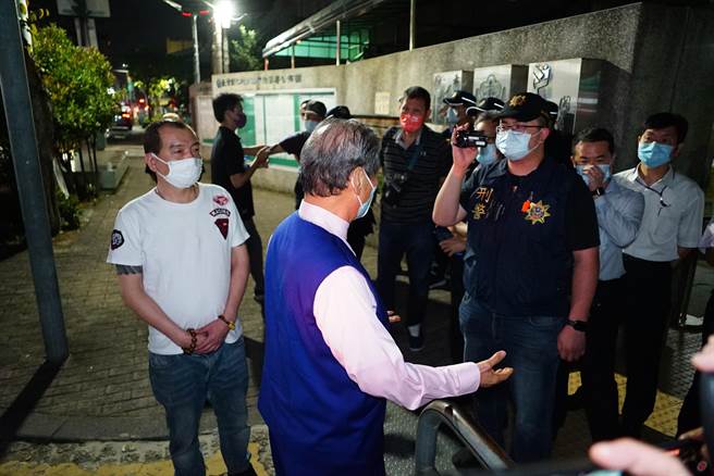 張安樂表示，彰化警方先醜化他們，羞辱他們，在安他們莫須有的罪名，很簡單今天陳家欽要弄他們，王國峯也要弄他們。(吳建輝攝)