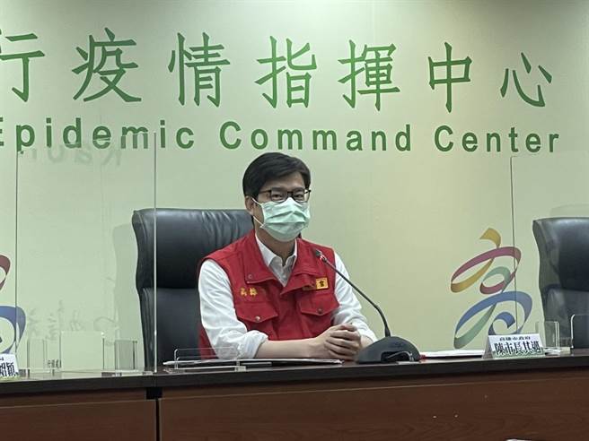 高市府防疫团队13日接获本土确诊个案通报，经过疫调后发现其中5例可能与张惠妹4月6日及8日在台北小巨蛋举行的大型演唱会相关。（本报资料照片）