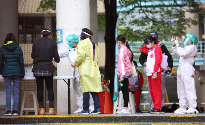 新竹县也不甩中央新停课标准 跟进云林县不实施。（图／示意图，记者郑任南摄影）