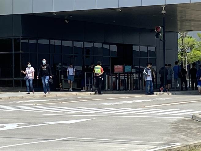 杰太日烟台南厂再传新增4人确诊。（曹婷婷摄）