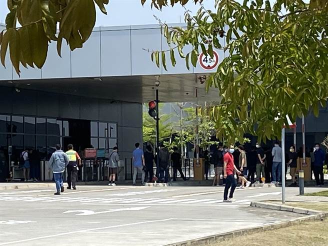 杰太日烟台南厂再传新增4人确诊。（曹婷婷摄）