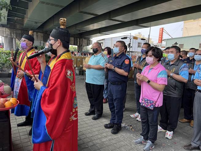 3个月内发生7件重大交通事故，大里福兴宫13日举办大规模路祭法会。（民眾提供／卢金足台中传真）