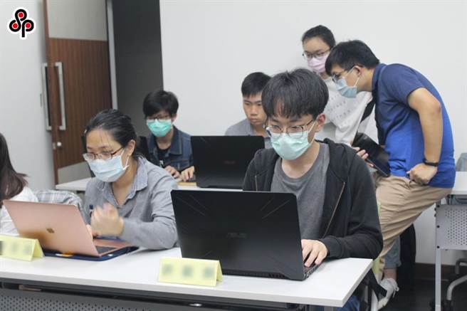 大學是否開辦「第三學期」，近來時有討論，支持的學校想法是，能夠讓本土高教與國際接軌，並增加大學生的實習時間。(示意圖／本報資料照)