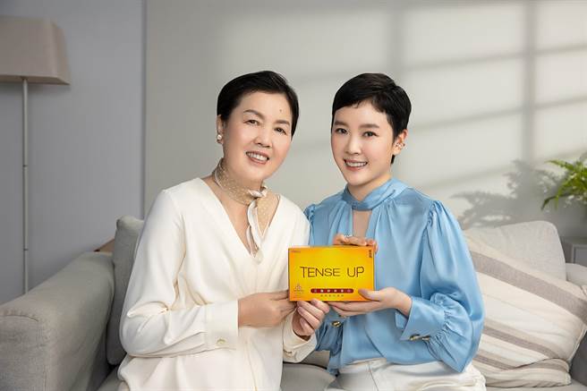 美國女孩導演阮鳳儀 給媽媽最好的年輕獻禮。（FANCL提供）