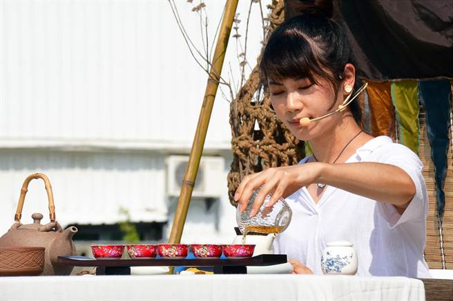 结合茶艺、香氛与音乐的《自然醒慢活祭》春季号，将于16、17日在鹿野乡新良人工溼地举办。（庄哲权摄）