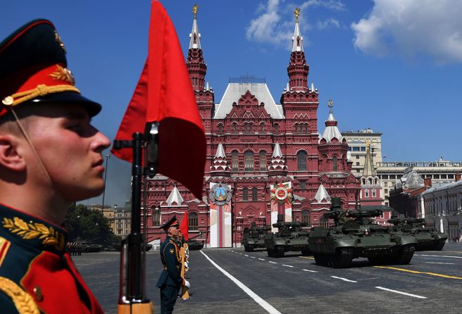 普丁派遣BMPT支援戰車入烏作戰，圖為該車參加2020年紅場閱兵（路透社資料照）