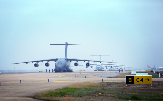 圖為解放軍運20運輸機（本報資料照）